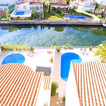 Leon Inmo Luxusvilla Esmeralda - 10029 Holiday home Empuriabrava